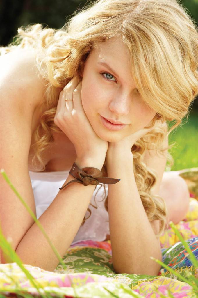 taylor-swift-without-makeup-before-and-after-hd-images-3