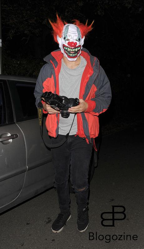 31 October 2016. Celebrities attend the annual Halloween party held at the home of Jonathan Ross. Pictured, Guest Credit: Will/CK/GoffPhotos.com Ref: KGC-172/305